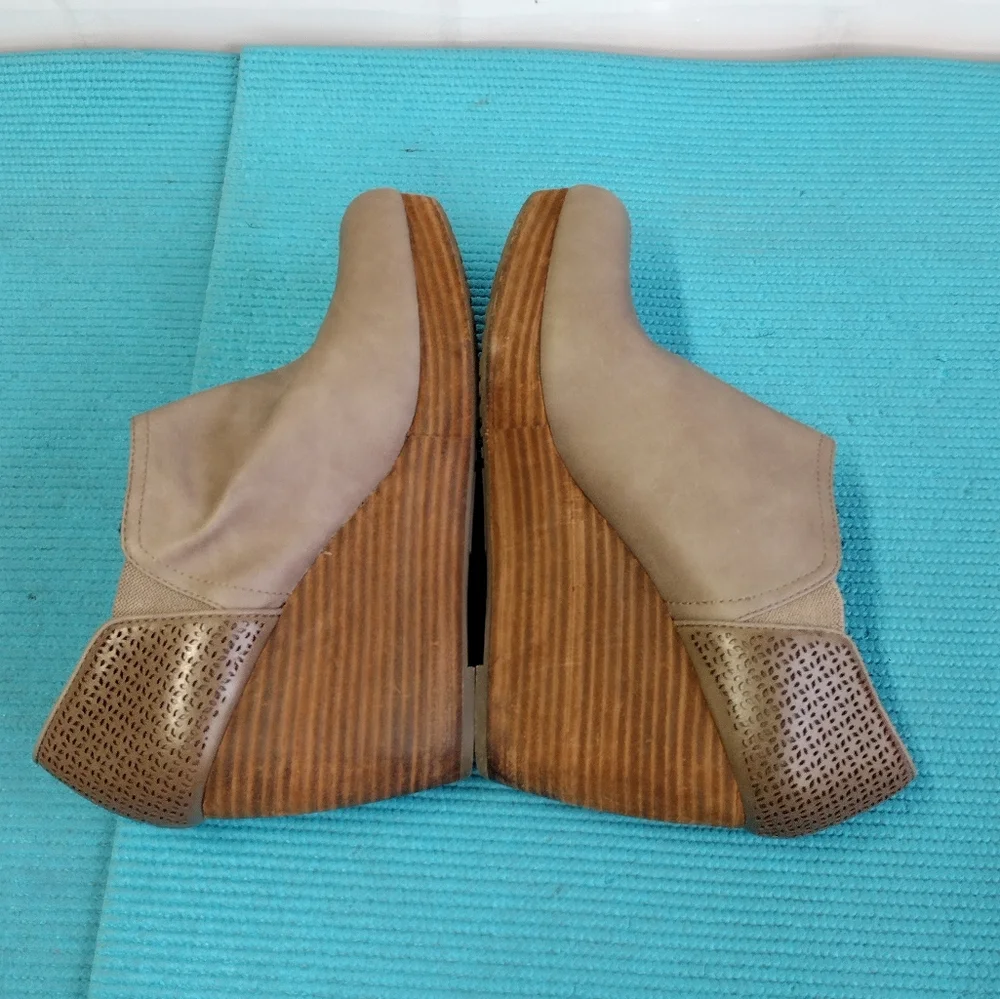 Dr Scholls Harlow Stacked Wedge Ankle Boots Bootie Slip On Size 11M